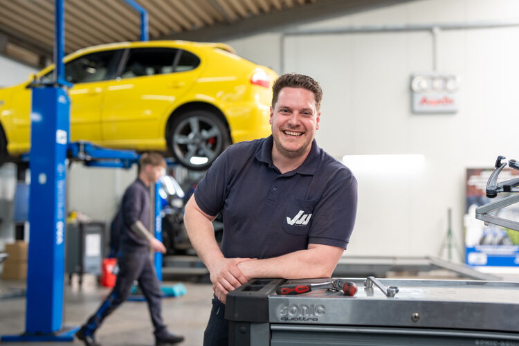 Autogarage_JVVAutomotive_BenedenLeeuwen_2026-10
