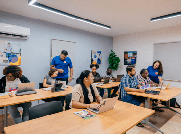 studenten-in-de-les-met-docent