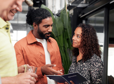 vrouw-lacht-tijdens-training-belastingen