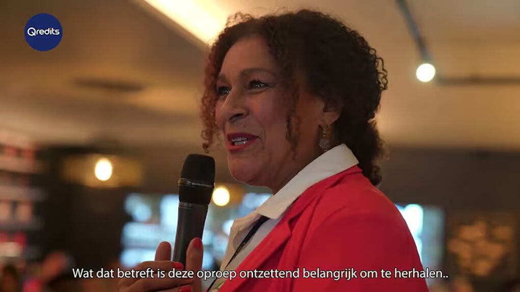 Thumbnail_Vrouwelijke_ondernemers_helpen_elkaar_groeien_met_Zij_Onderneemt