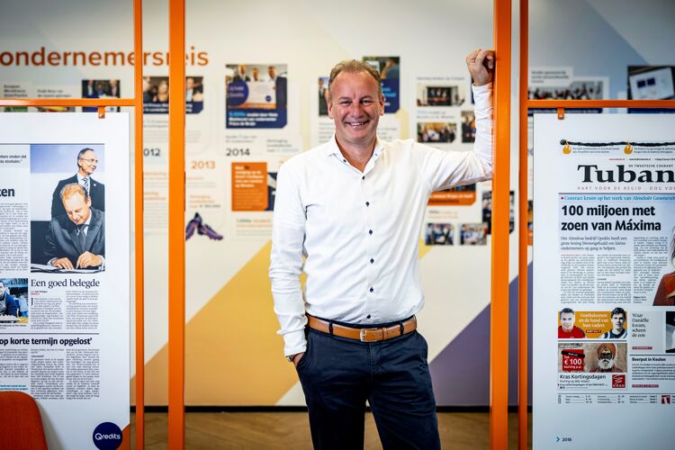 Elwin Groenevelt staat in het Qredits museum