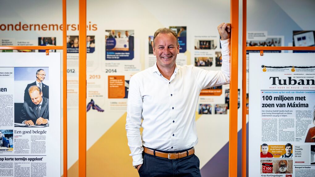 Elwin Groenevelt staat in het Qredits museum