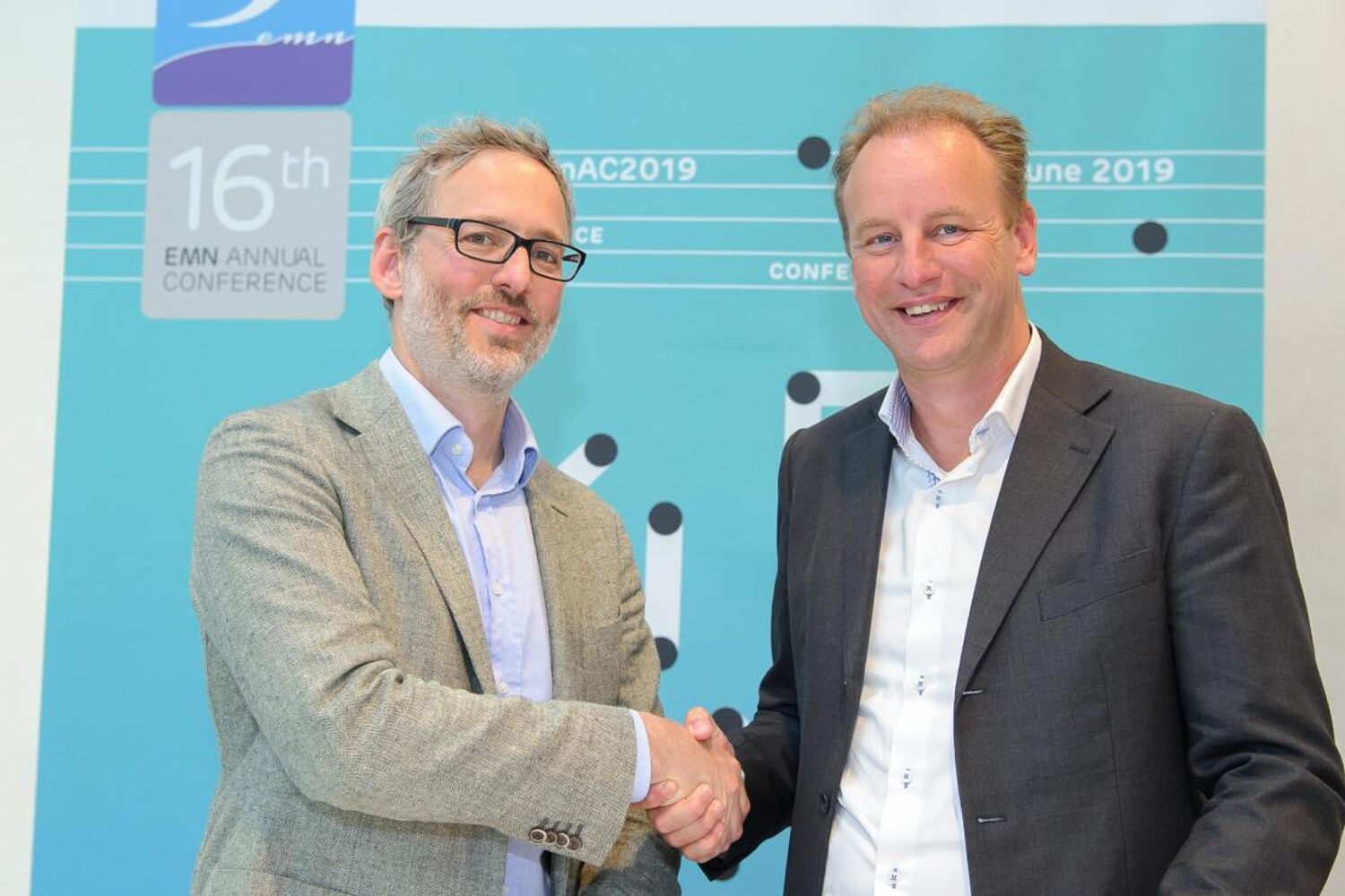 qredits-elwin-groenevelt-maarten-rooney-singlify-sign-partnership