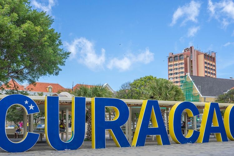 letters-curacao
