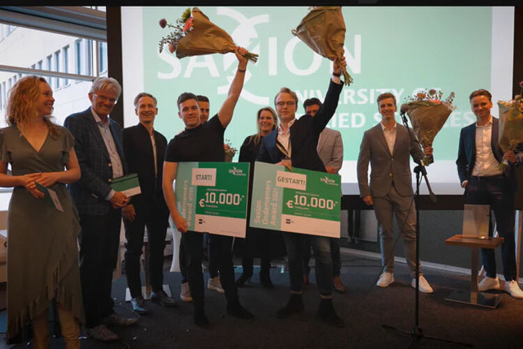 ondernemer-wint-ondernemersaward-saxion-vroege-vogeltjes