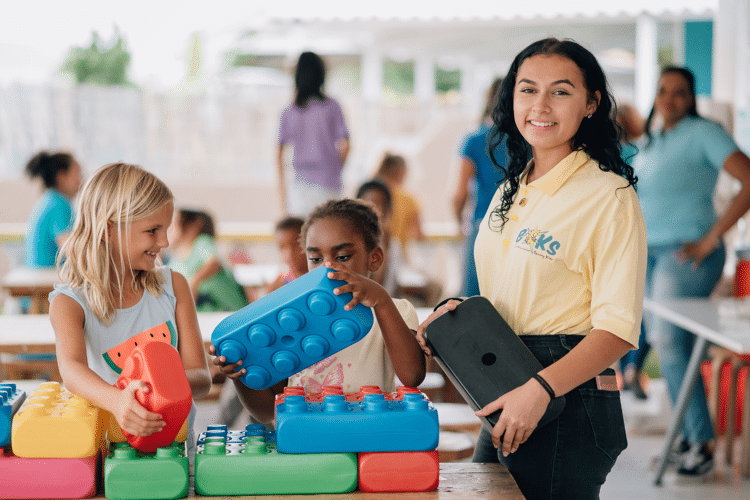 vrouw-werkt-als-kinderjuf