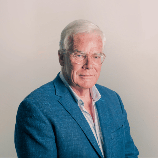 medewerker Qredits Pim van Ballekom man in blauw jasje met bril
